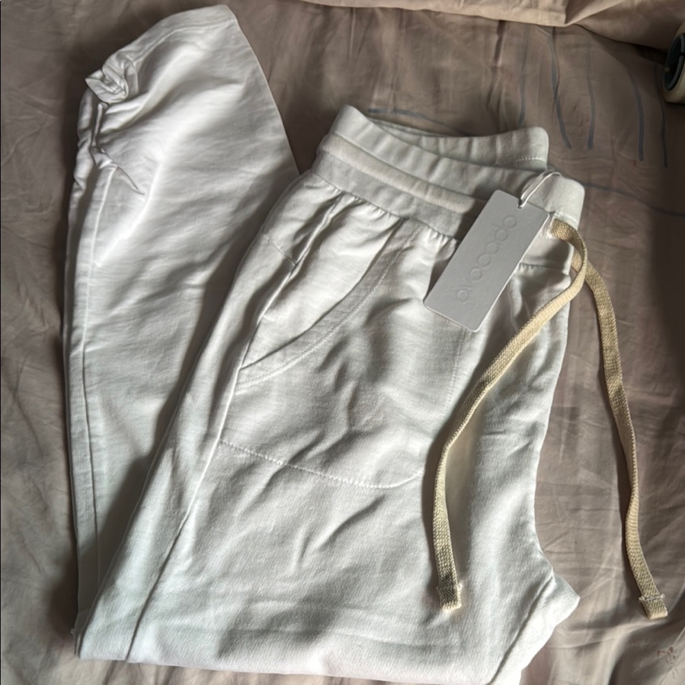 Avocado NWT white jogger pants